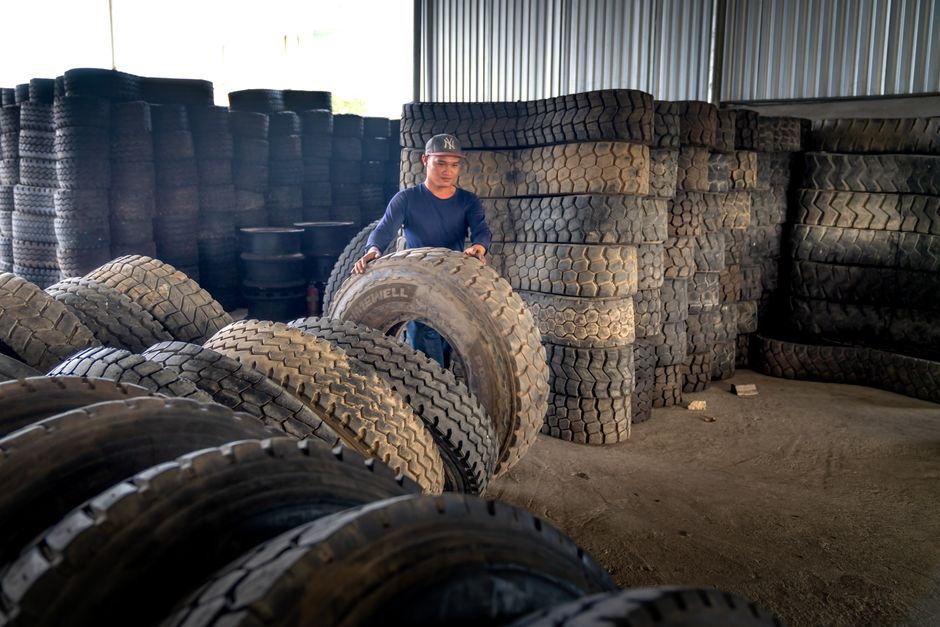 Dekkproduksjon: Fra Råmaterialer til Ferdige Dekk
